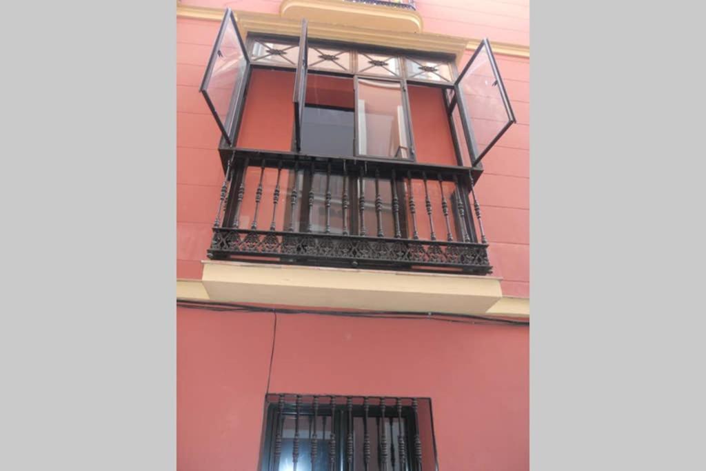 Cheap & Chic In The Center Of Sevilla Экстерьер фото